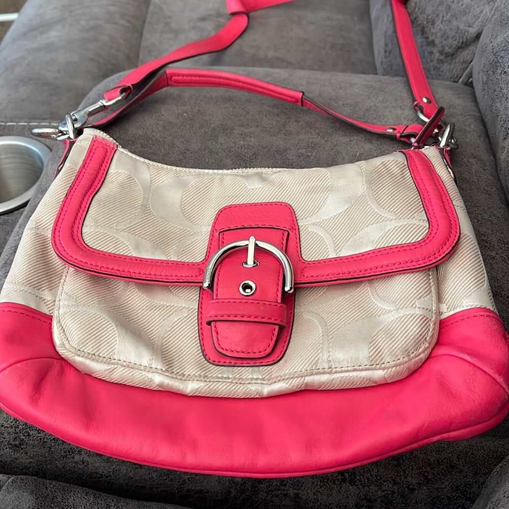 Used coach shoulder bag
